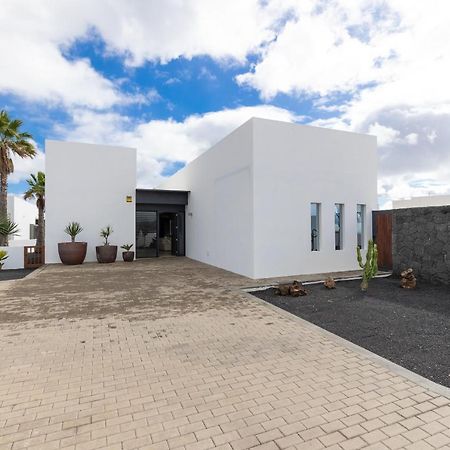 Villa Serenity Tias Exterior photo